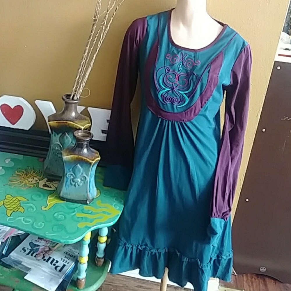 Adorable NWT size M dress
